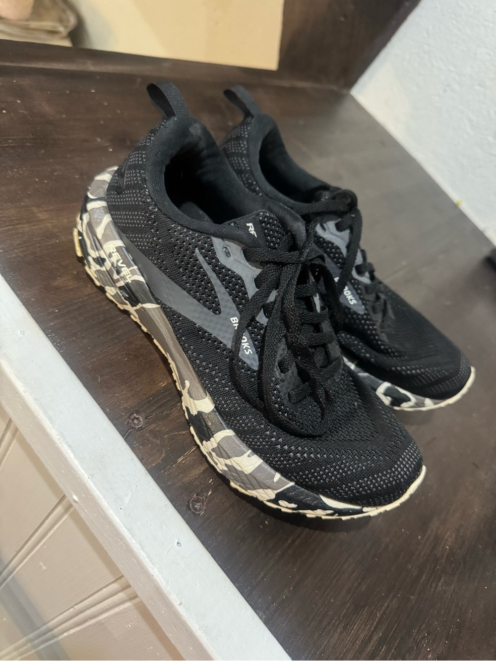 Brooks Kids Black Sneakers with Camouflage Midsole